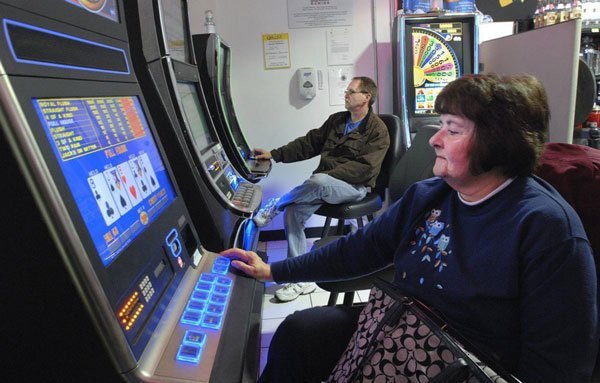Council imposes 1-year moratorium on new video gambling machines