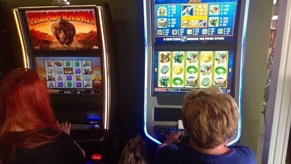 Older liquor licenses receive priority as Orland Park reviews video gambling applications